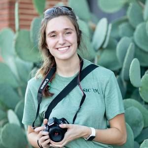 Meet your Posher, Olivia